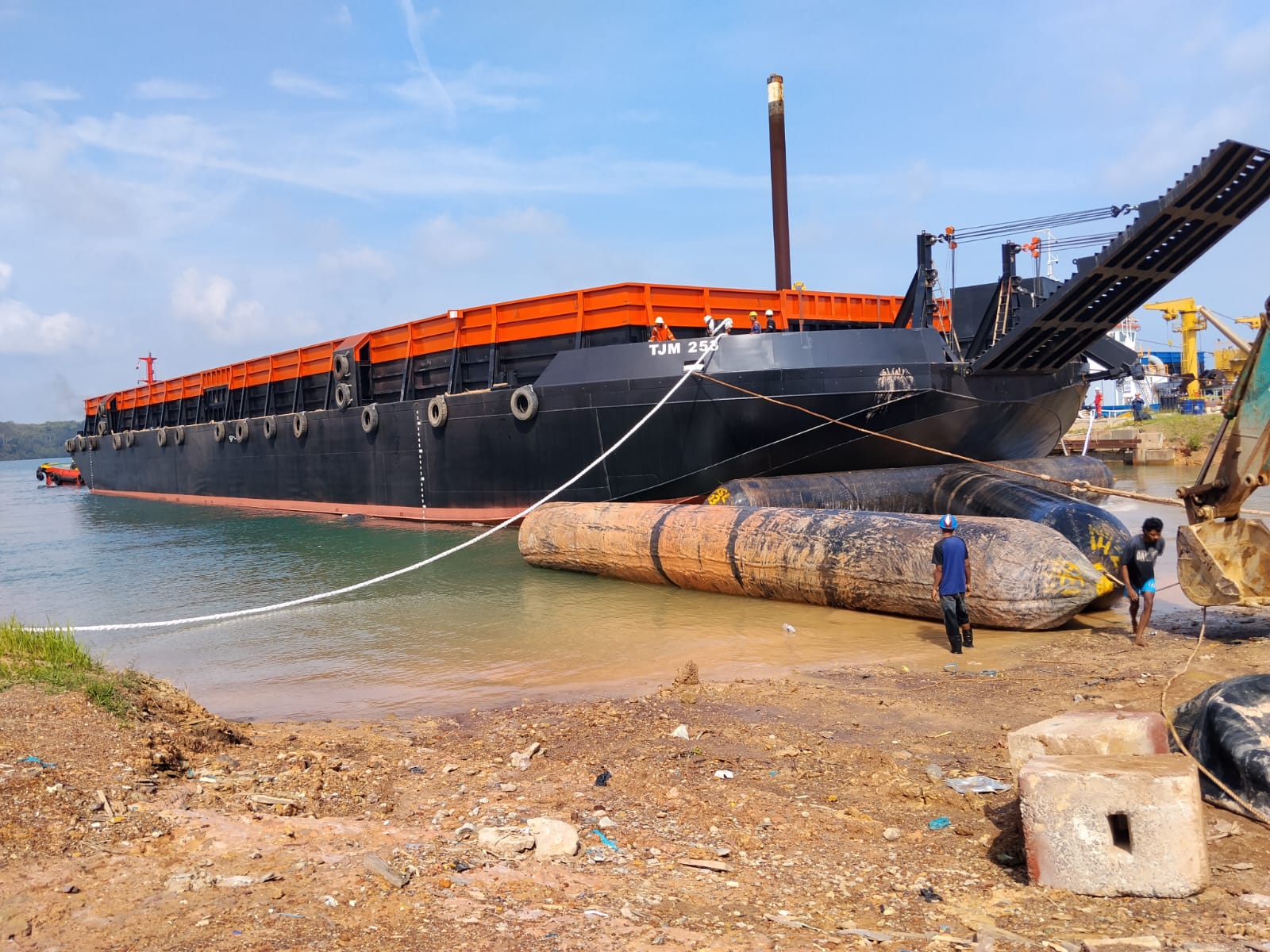 FORTUNA 2301 Barge Construction